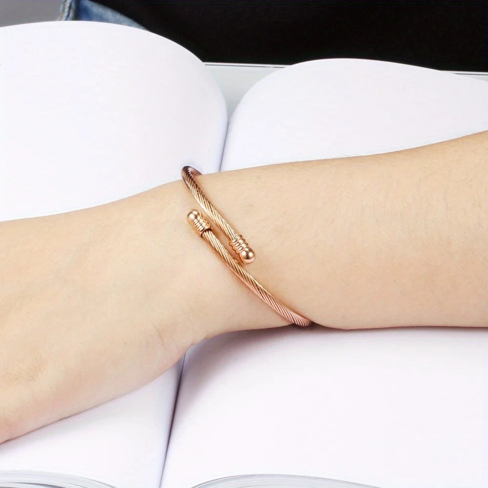 1pc Fashion Bracelet, Twisted Wire Design, Stainless Steel Material, Silvery And Golden Colors, Ideal Choice For Gift And Daily
