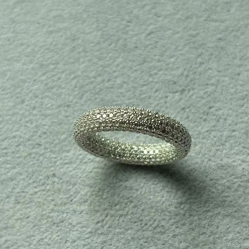 925 Sterling Silver Moissanite Ring, a fashionable holiday gift suitable for teenagers' holiday presents