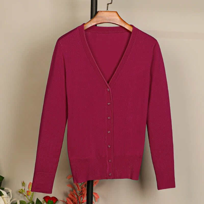 Black Cropped Cardigan Female Clothing Jersey Blouses Women's Coat Spring 2025 Long Sleeve Top Korean Fashion Knitted Sweater