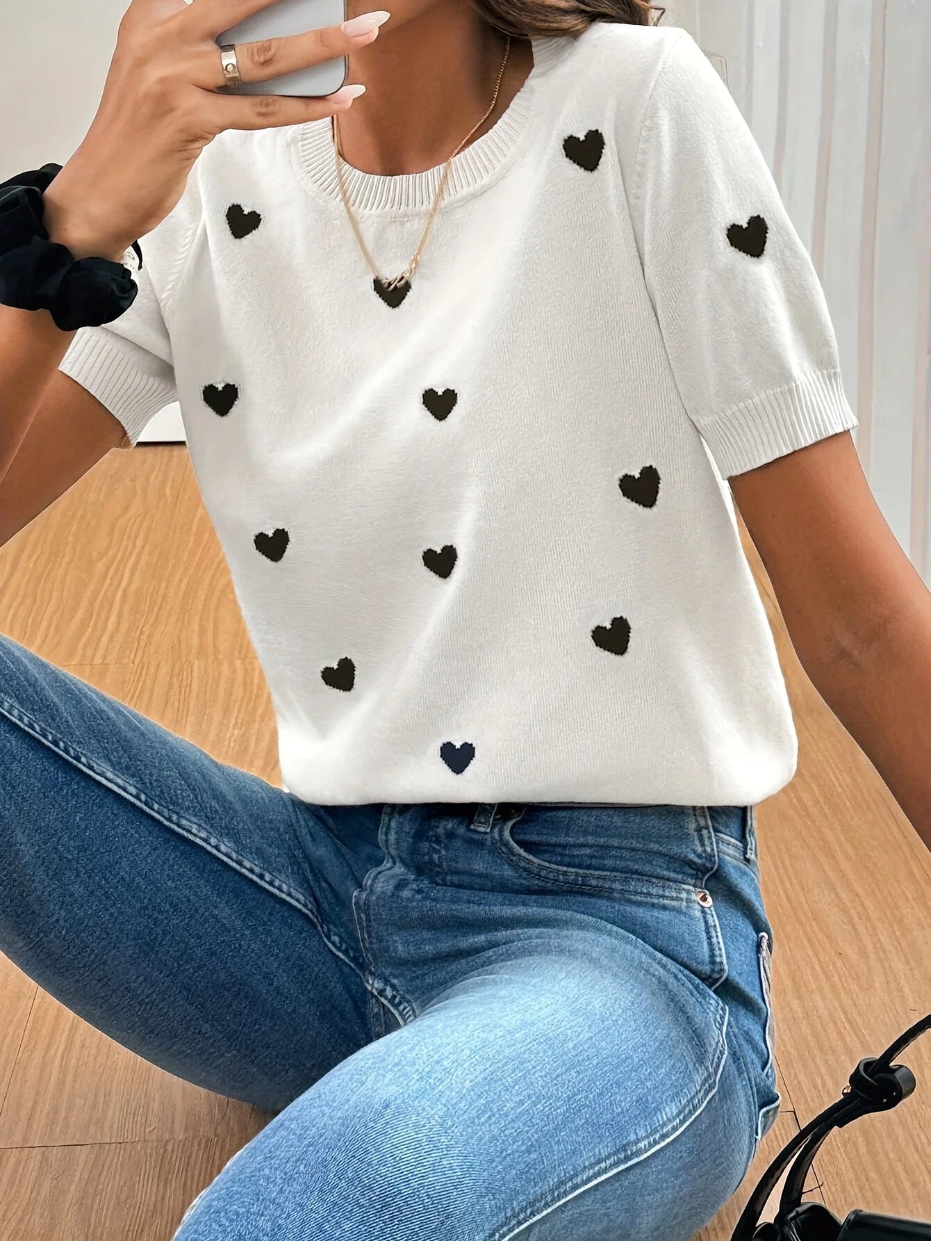 Autumn and Winter New Fashion Woman Sweater Casual Simple Knitted Round Neck Short Sleeve Tops Women's Clothing