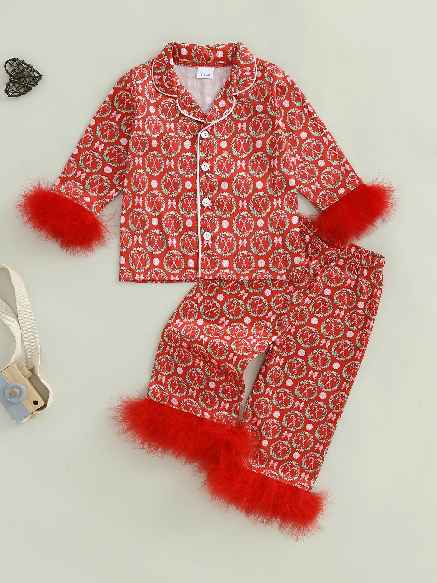 Kids 2-Piece Christmas Pajama Set with Reindeer Print Top and Matching Pants - Holiday Loungewear for Toddlers