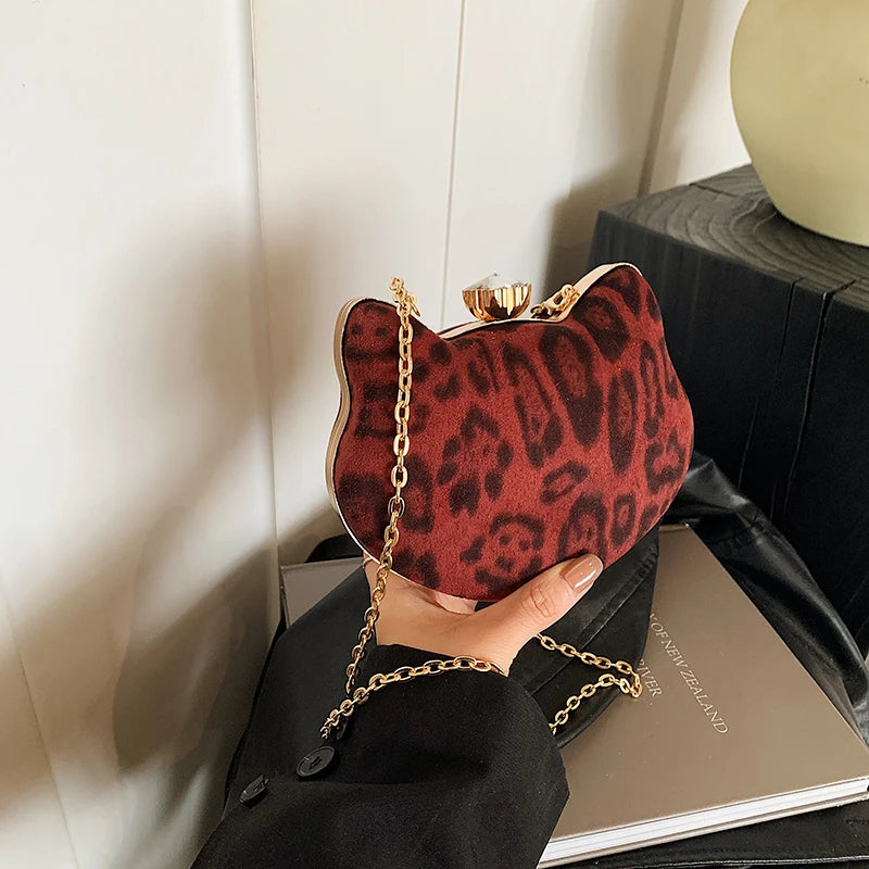 Women Chain Decor Crossbody Bag Clutch Purse Small Shoulder Bag for Bride Wedding