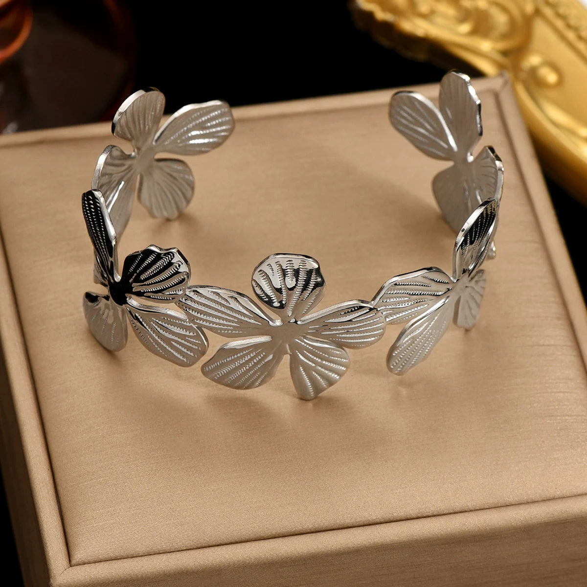 Lxalry 18K Gold Plated Stainless Steel Floral Carved Mirror Bracelet Hypoallergenic Skin Safe Jewelry With Artisan Texture