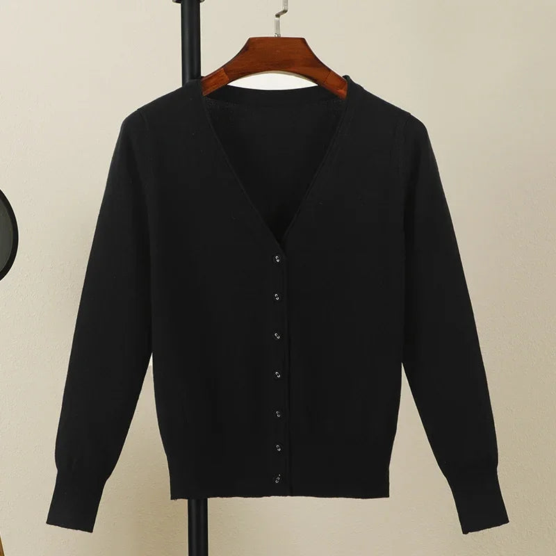 Black Cropped Cardigan Female Clothing Jersey Blouses Women's Coat Spring 2025 Long Sleeve Top Korean Fashion Knitted Sweater