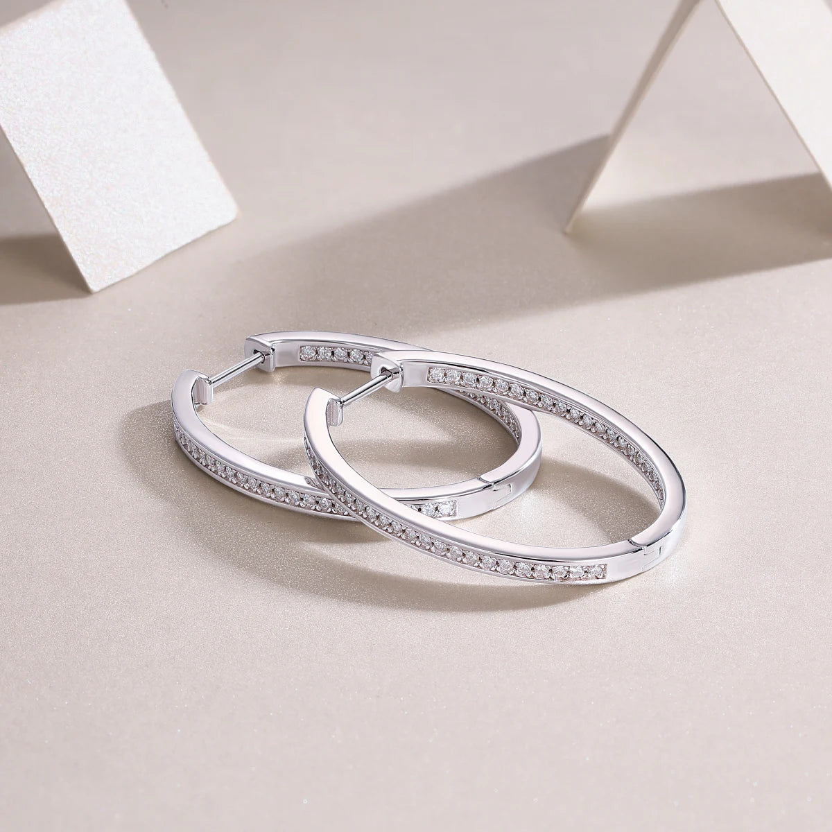 2pcs Moissanite Oval Hoop Earrings 925 Sterling Silver 18K Gold Plated Classic Full Pavé Design Gift Comes with GRA