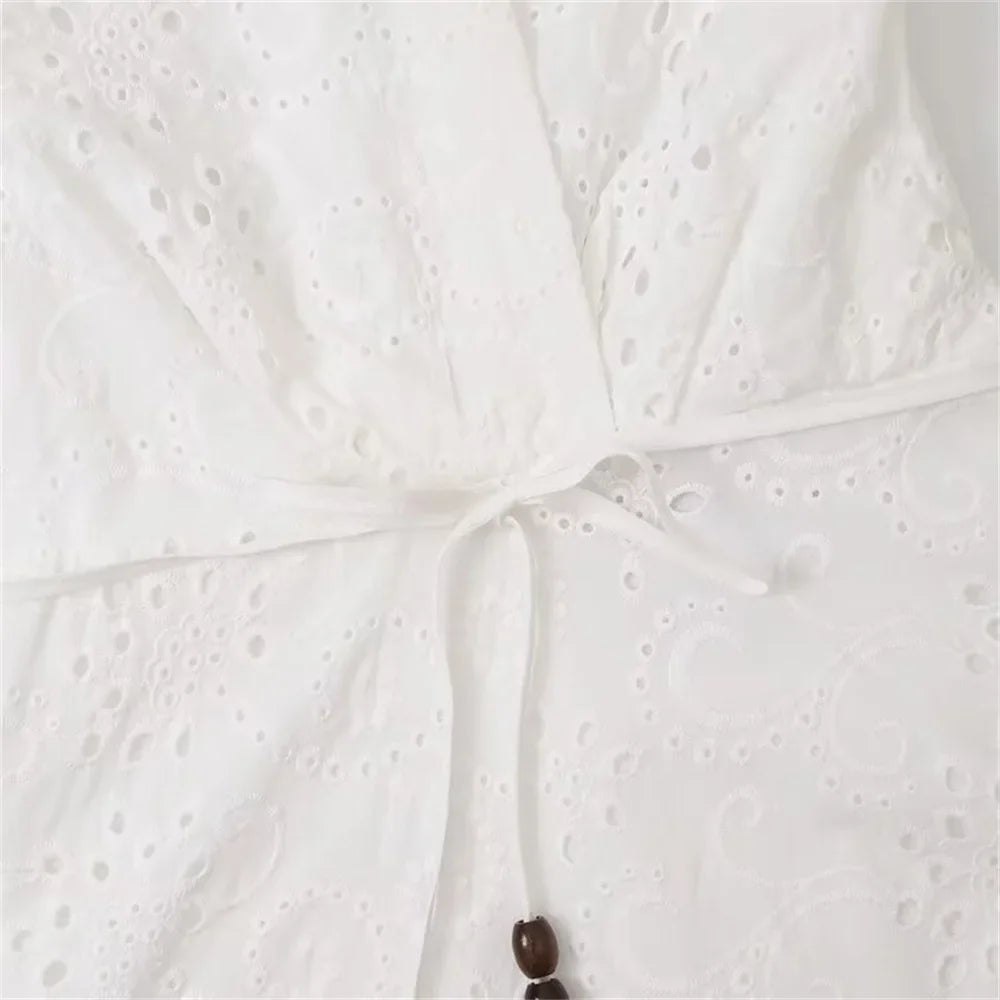 LIBIELIY Women's Hollow Embroidered Hanging Neck Dress Solid Color Decoration Spring/Summer Casual Women's Wear