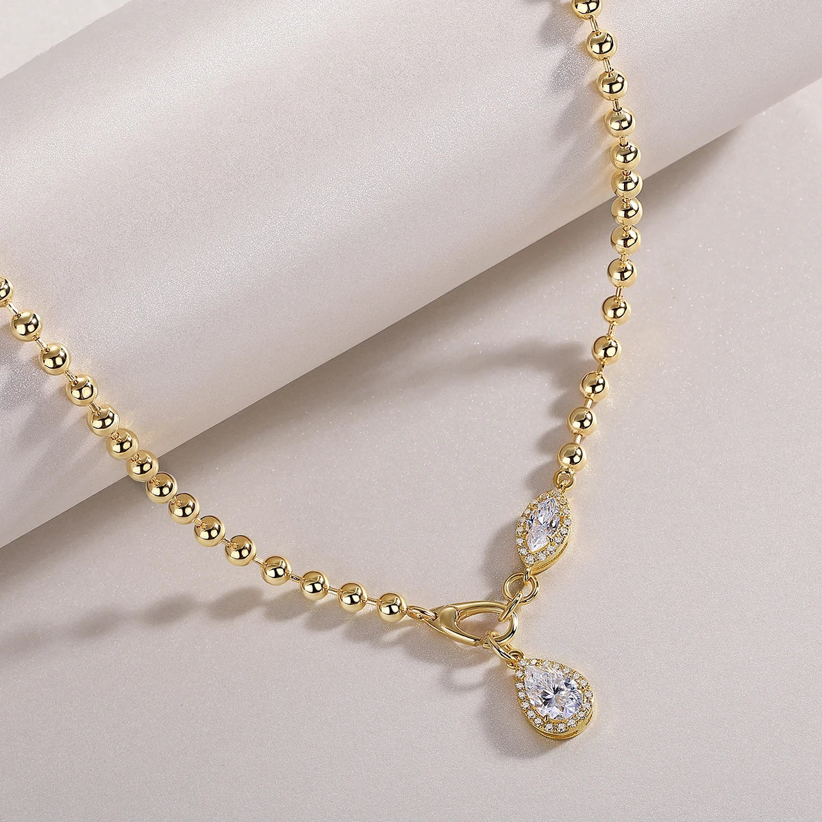 JIUZUAN Moissanite Pendant Necklace Beaded Chain 925 Sterling Silver 18K Gold Plated Elegant Gift Comes with GRA Certificate