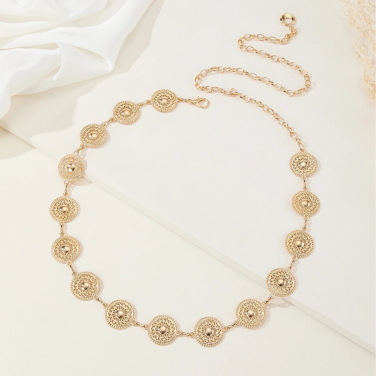 Vintage Hollow Circle Metal Waist Chain One Piece Women Fashion Belt Accessory