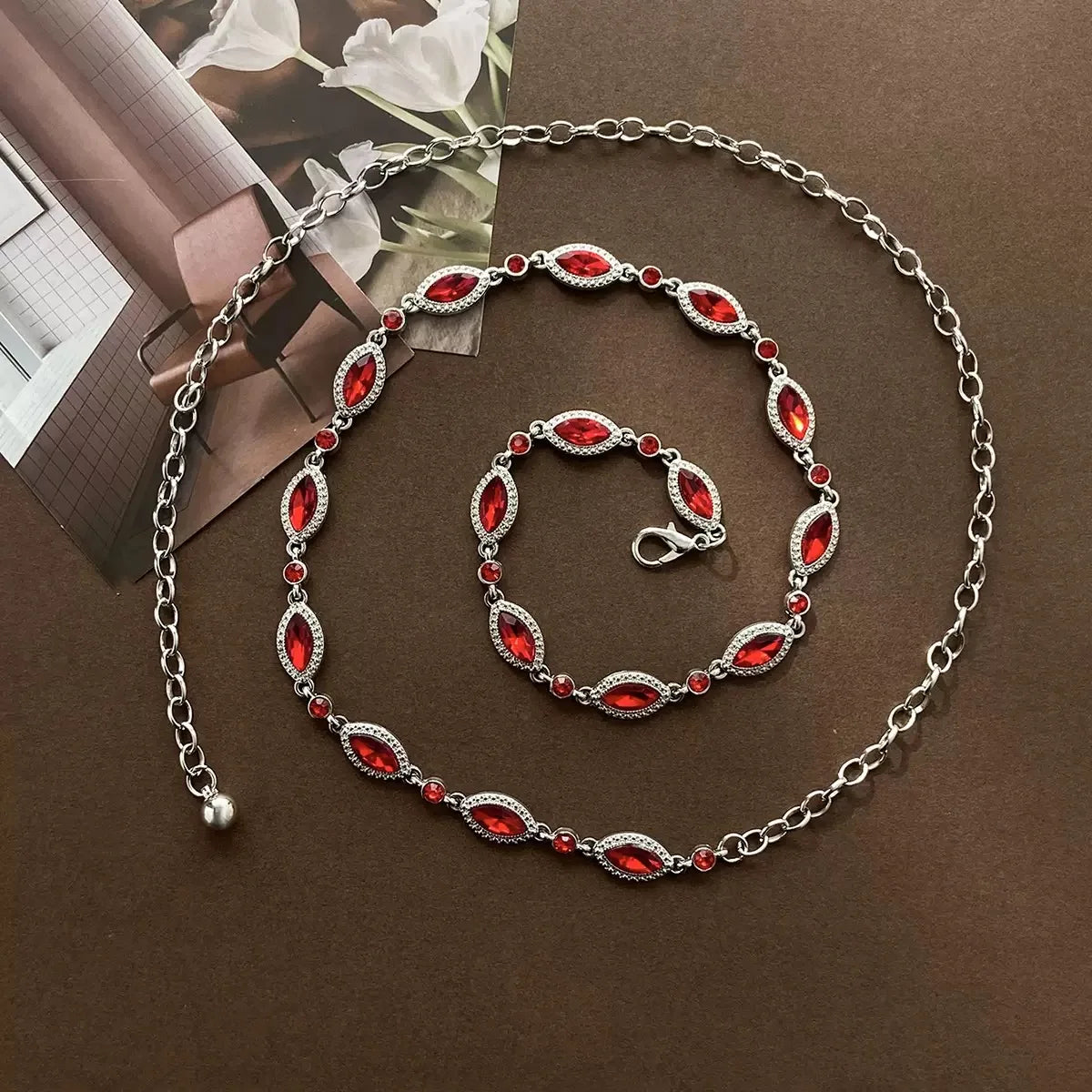 Shining Green Red Artificial Crystal Waist Chain Single Piece Stylish Luxury Design Belt For Women Party Evening Dance Accessory