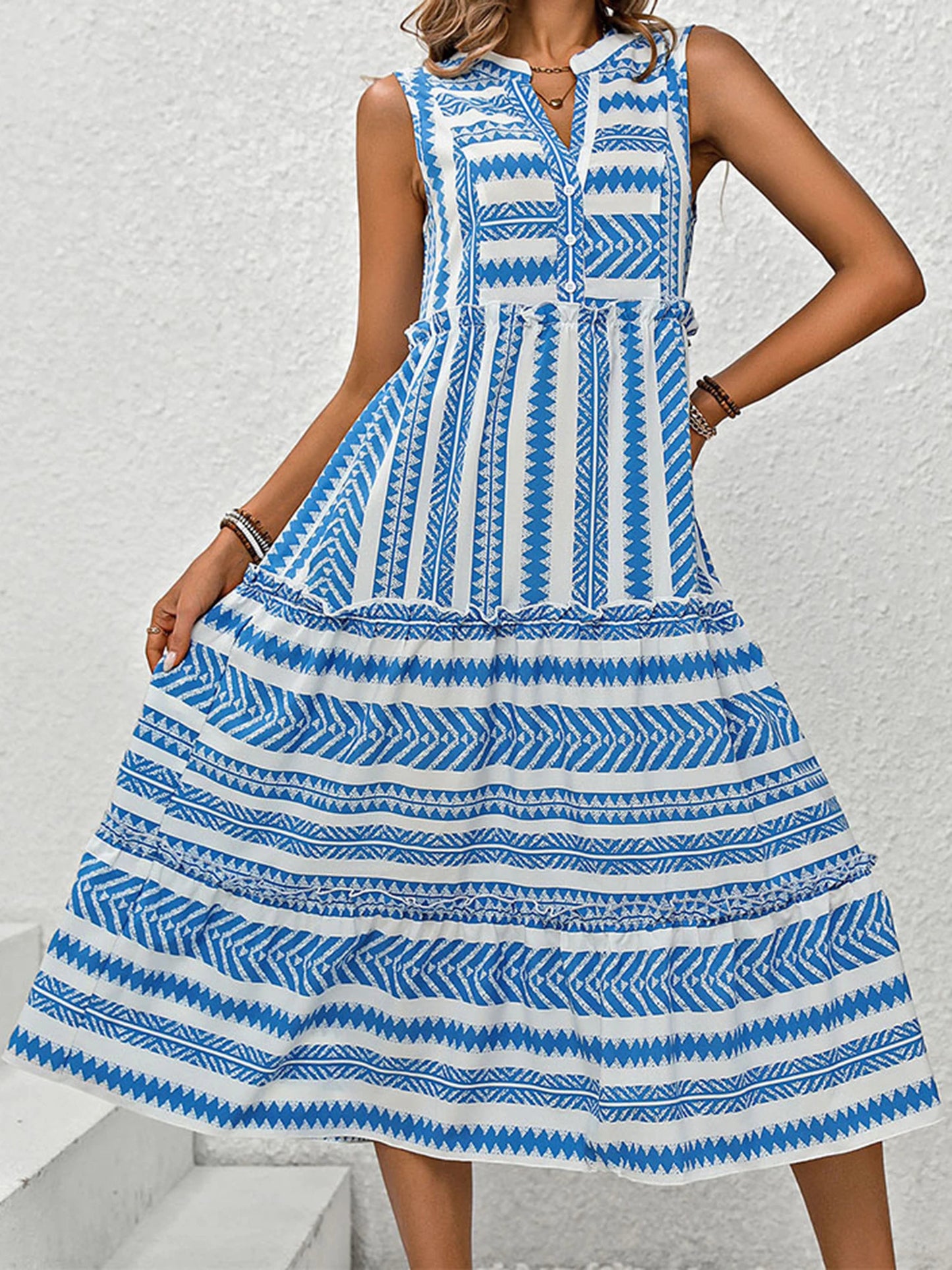 Elegant Floral Print Sleeveless Dress with V-Neck and Button Detail for Women s Summer Beach Party or Streetwear Club